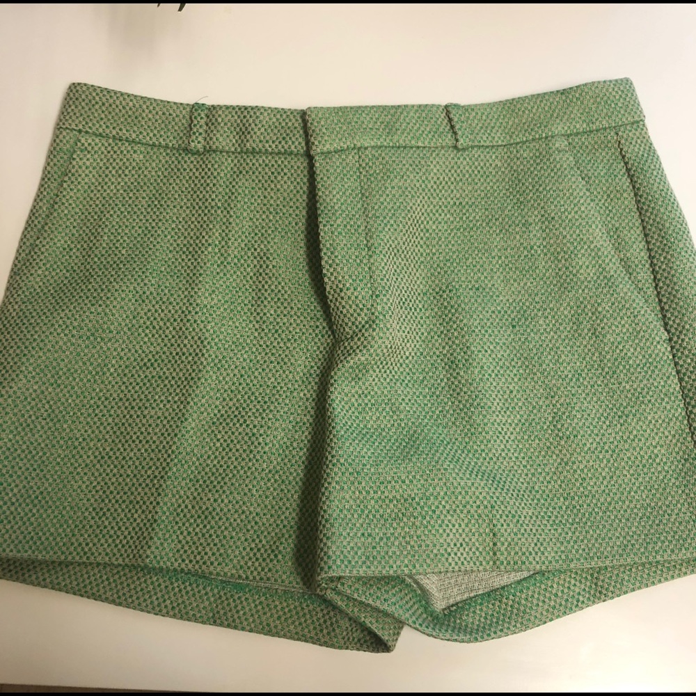 Petite tweed short